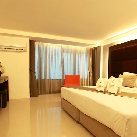 The Bangkok Major Suite Exterior photo