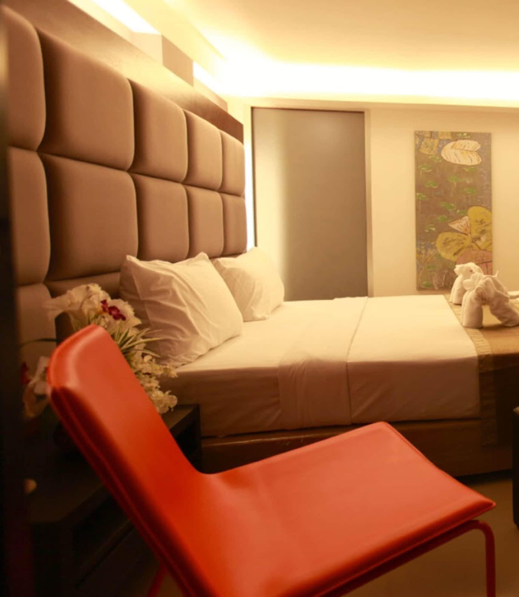 The Bangkok Major Suite Exterior photo
