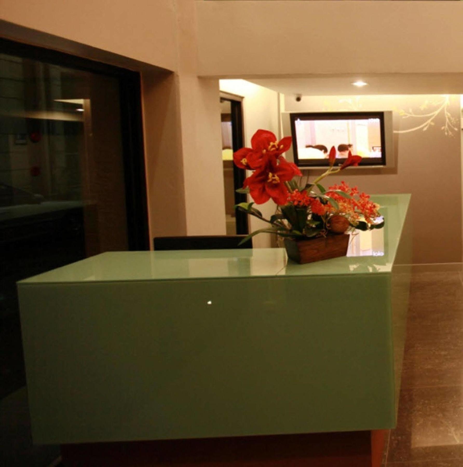The Bangkok Major Suite Exterior photo